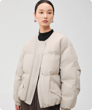 高密蓬感飞行夹克羽绒服短款圆领外套女冬季新款白鹅绒